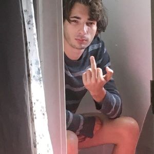 Meet your Posher, Joy